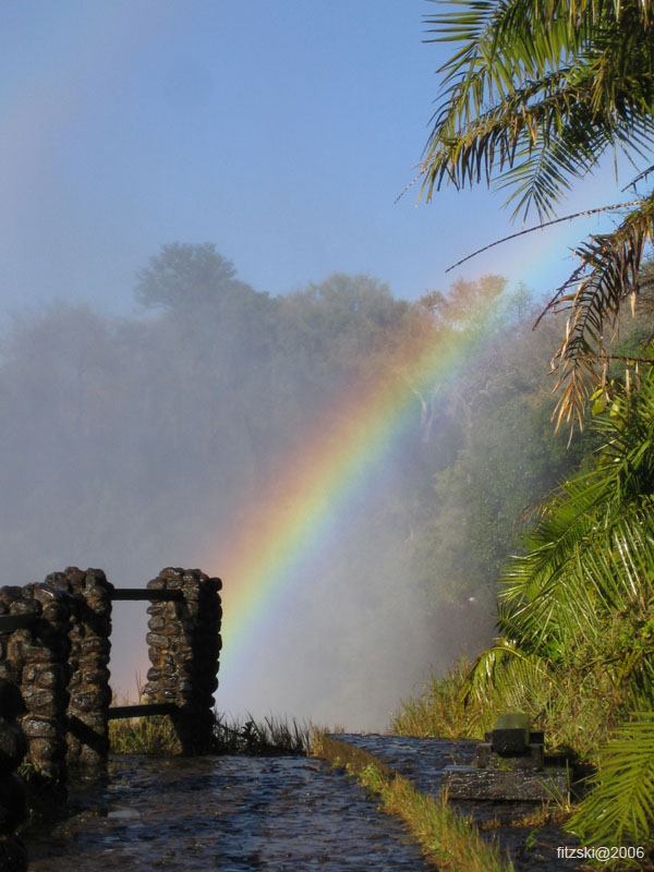 20060701-lv-victoria.falls.rainbow-g070b